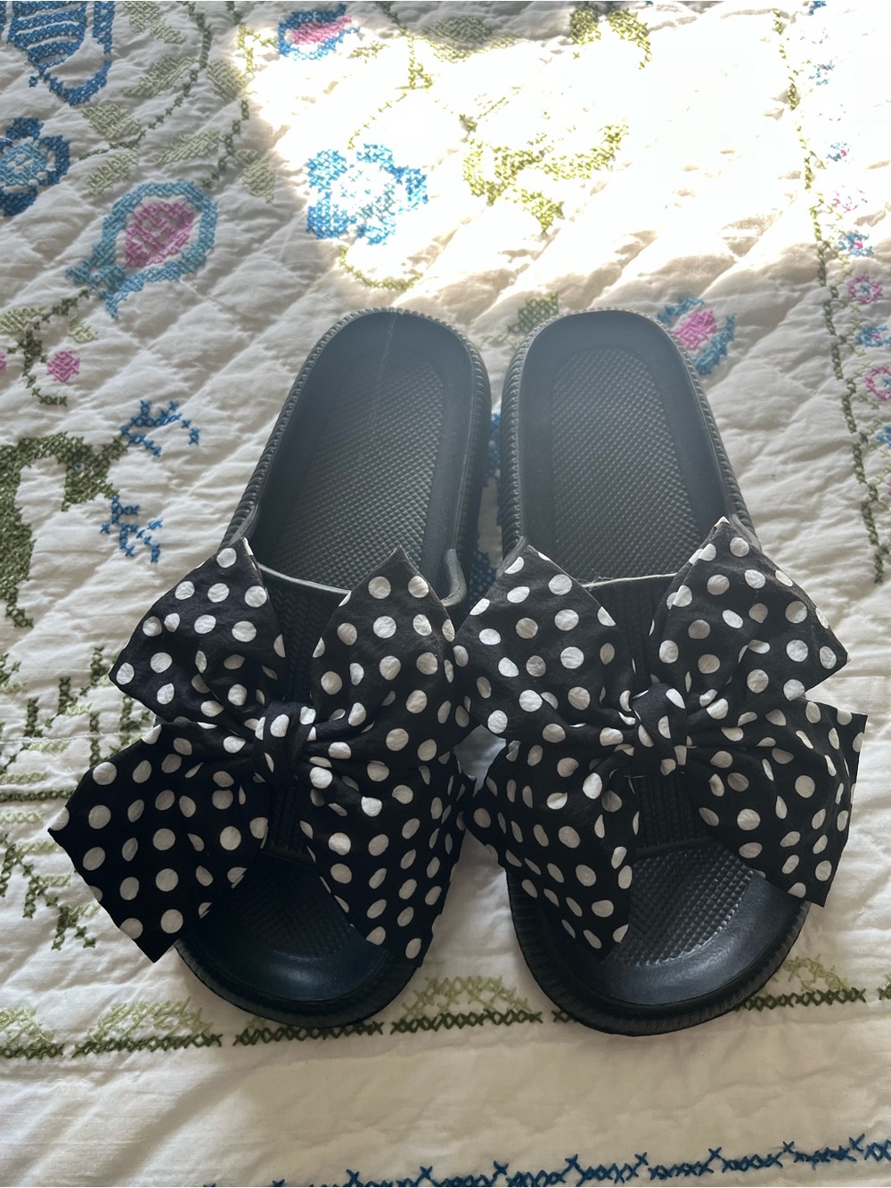 Black Polka Dot Bow Sandals